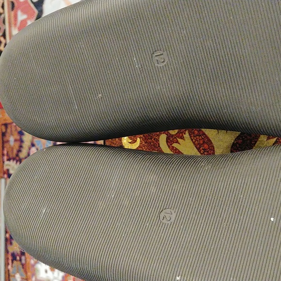 Wool slippers sz12 - Picture 4 of 9